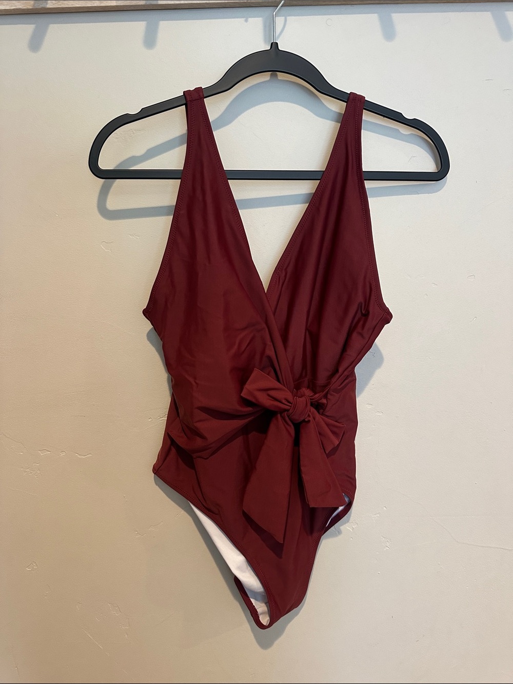 Cupshe Maroon One-Piece Swimsuit with Front Tie